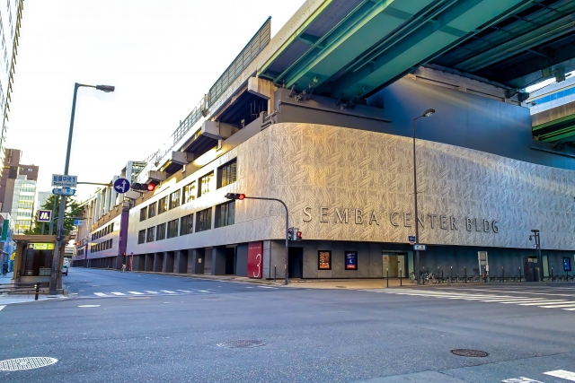大阪市せんば心斎橋筋商店街の道路写真